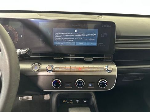 Used 2024 Hyundai Kona SE image 21