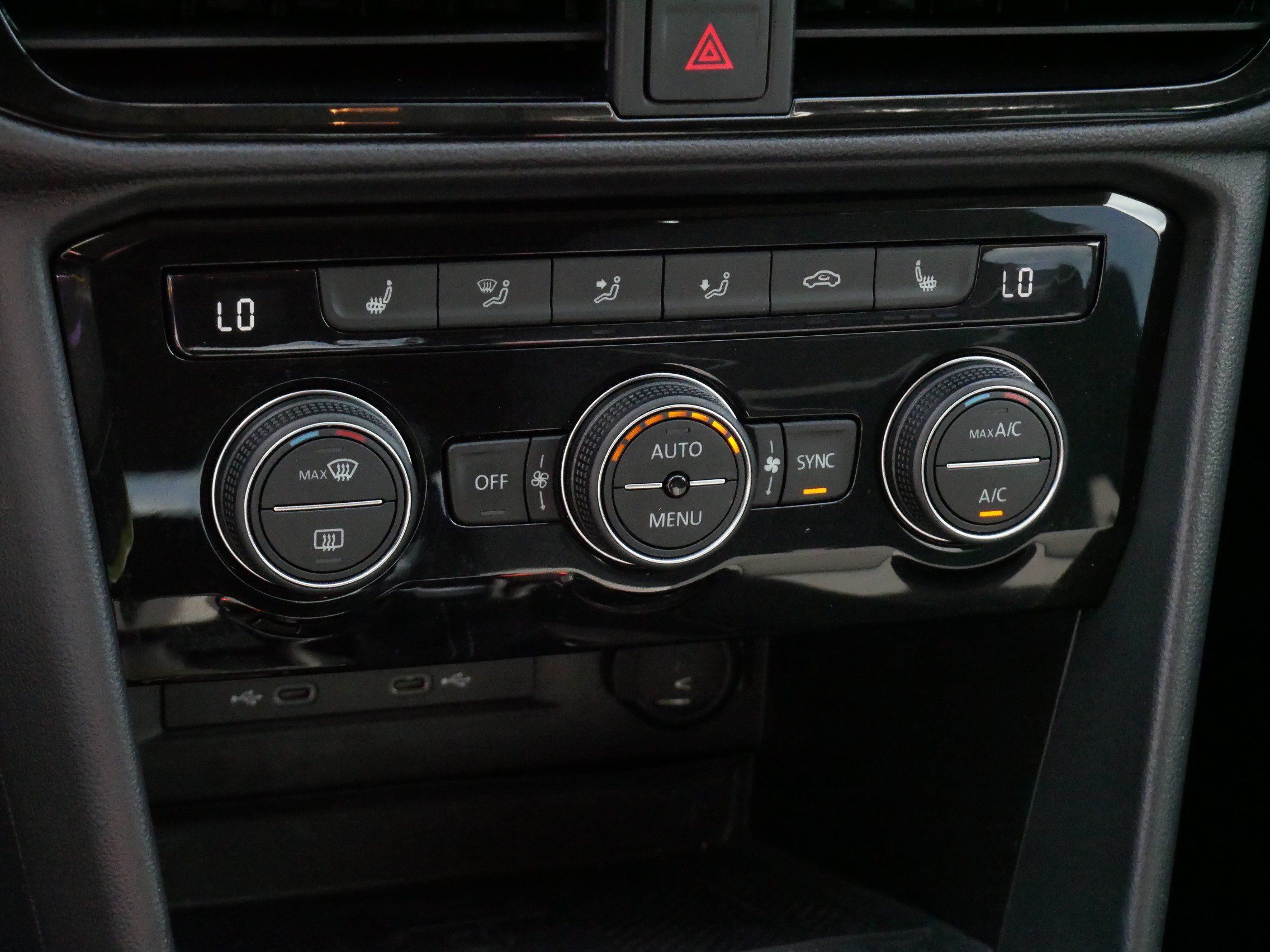 Certified 2024 Volkswagen Taos SE AWD/4WD image 23