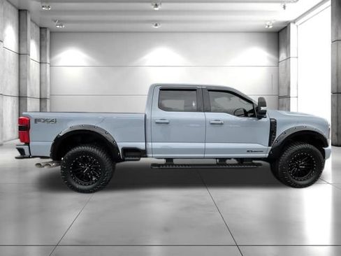 Used 2025 Ford F350 Lariat w/ Black Appearance Package AWD/4WD image 9