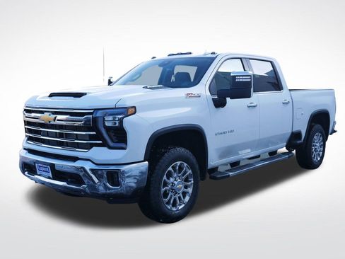 New 2026 Chevrolet Silverado 2500 LTZ w/ LTZ Premium Package AWD/4WD image 11