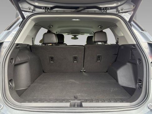 Used 2021 GMC Terrain SLT image 20