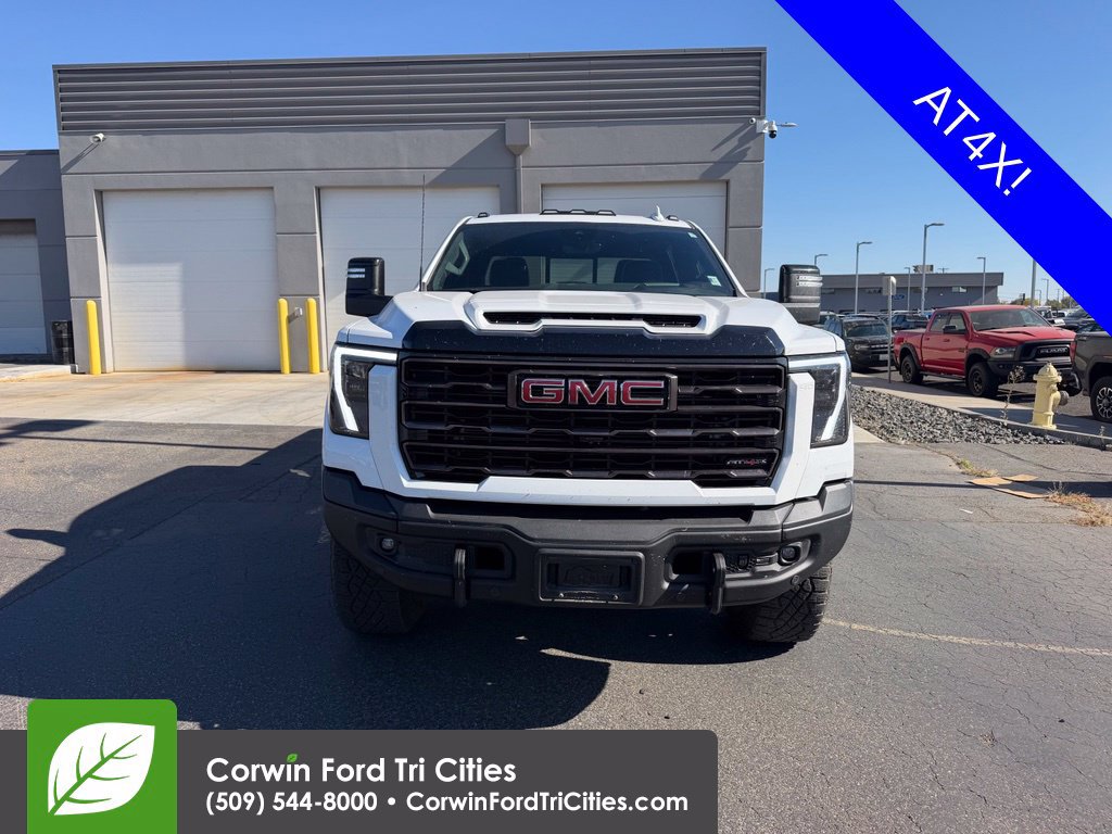 Used 2024 GMC Sierra 2500 AT4X w/ AT4X AEV Edition AWD/4WD image 3