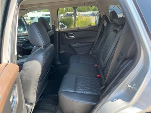 Used 2023 Nissan Rogue Platinum w/ Platinum Premium Package FWD image 27