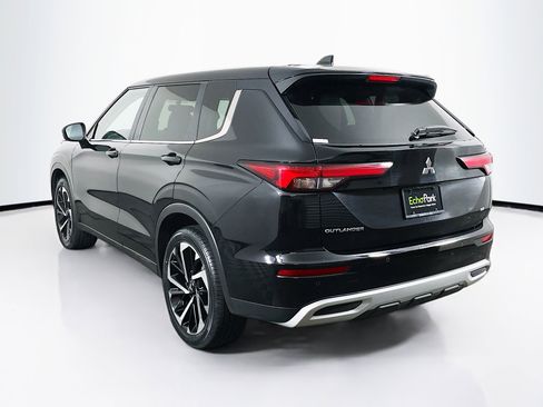 Used 2024 Mitsubishi Outlander SE image 5