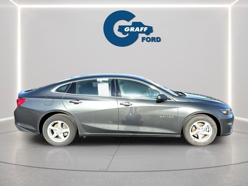 Used 2017 Chevrolet Malibu LS FWD image 6