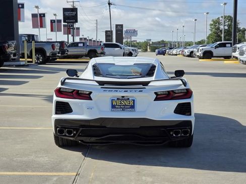 Used 2021 Chevrolet Corvette Stingray Coupe w/ Z51 Performance Package RWD image 6