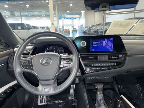 Used 2024 Lexus ES 350 F Sport w/ Accessory Package (Z2) image 28