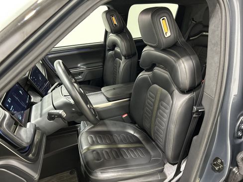 Used 2024 Rivian R1T Adventure AWD/4WD image 20