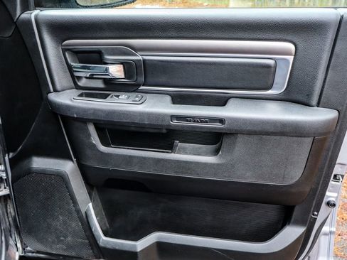 Used 2024 RAM 1500 Classic Warlock image 38