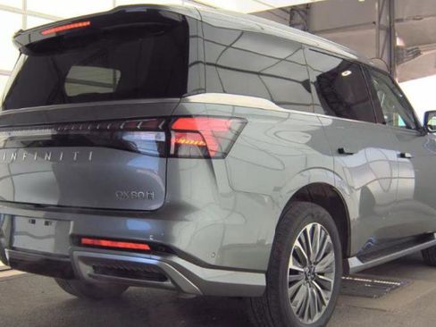 Used 2025 INFINITI QX80 Sensory AWD/4WD image 6