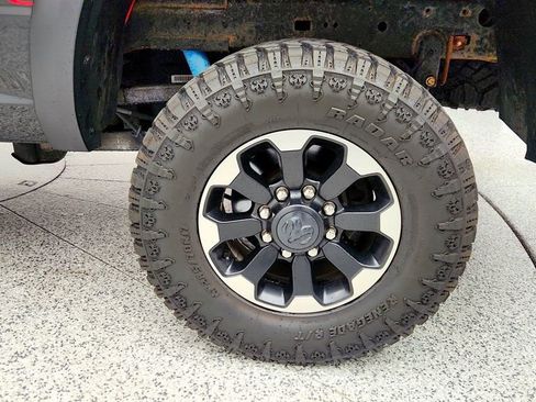 Used 2018 RAM 2500 Power Wagon w/ Leather & Luxury Group image 9