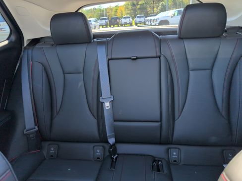 Used 2023 Buick Envision Essence w/ Sport Touring Package image 29