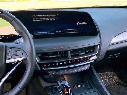 Used 2025 Cadillac CT5 Premium Luxury image 8