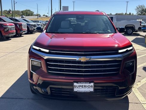 New 2026 Chevrolet Traverse High Country w/ LPO, Floor Liner Package FWD image 13