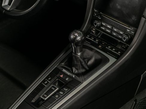 Used 2018 Porsche 718 Boxster w/ Sport Chrono Package image 23