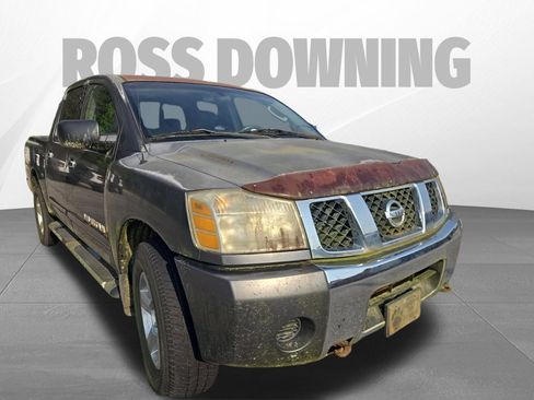 Used 2006 Nissan Titan SE AWD/4WD image 3