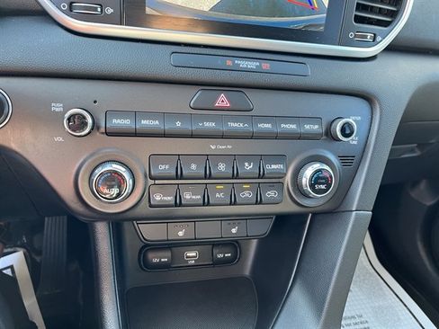 Used 2022 Kia Sportage LX w/ LX AWD Value Edition Package image 26
