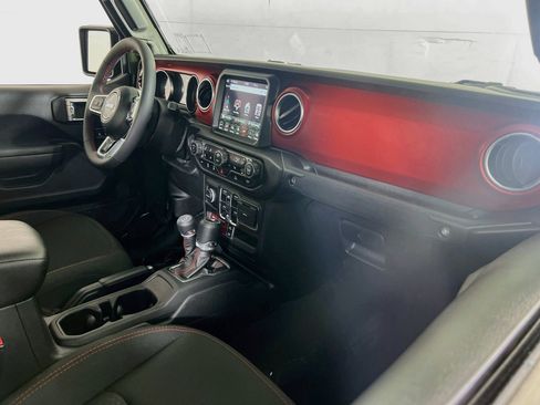 Used 2023 Jeep Gladiator Rubicon w/ LED Lighting Group AWD/4WD image 28