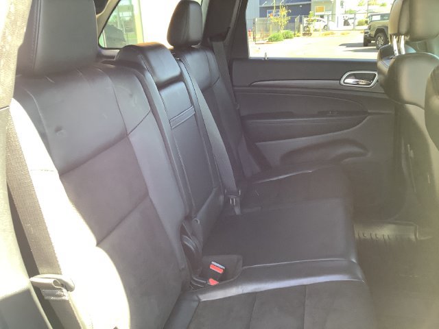 Used 2020 Jeep Grand Cherokee Altitude AWD/4WD image 34