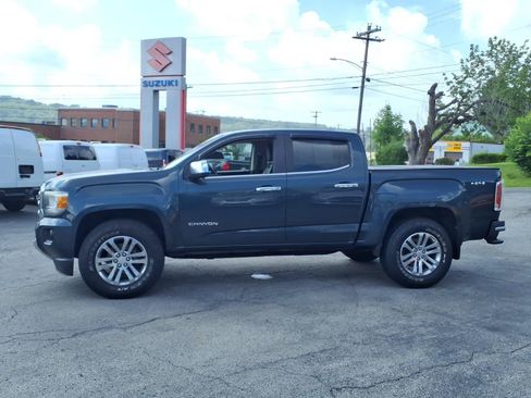 Used 2017 GMC Canyon SLT w/ Driver Alert Package AWD/4WD image 5