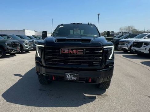 New 2026 GMC Sierra 2500 AT4X image 3
