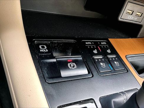 Used 2022 Lexus RX 350 w/ Premium Package image 34