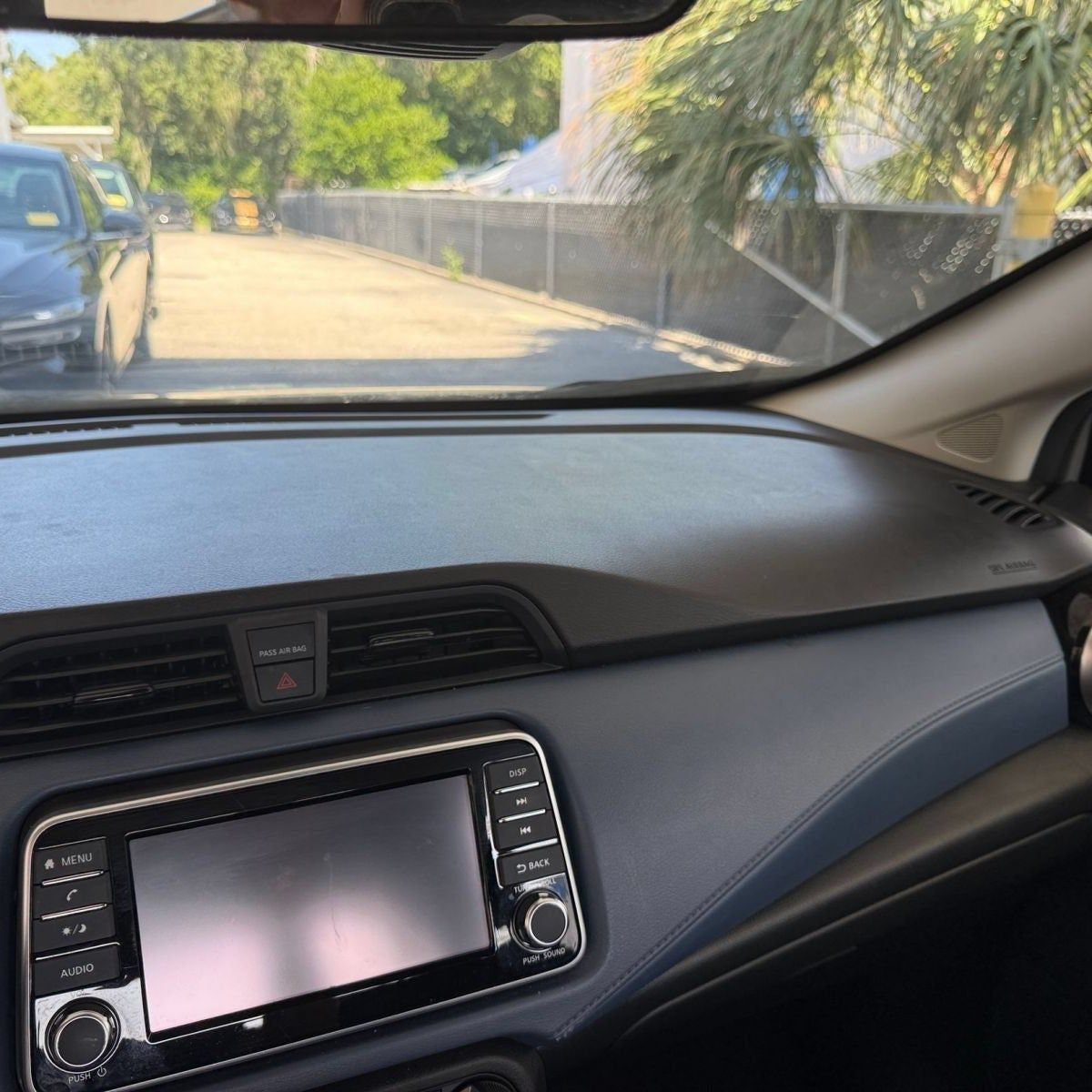 Used 2025 Nissan Versa SV FWD image 36