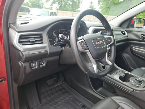 Used 2023 GMC Acadia SLT FWD image 19