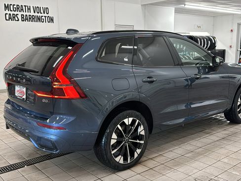 Used 2026 Volvo XC60 B5 Plus w/ Climate Package image 5