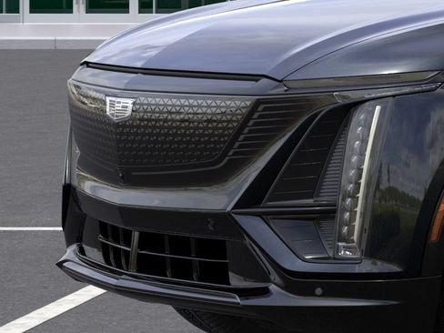 New 2027 Cadillac Lyriq Sport RWD image 13