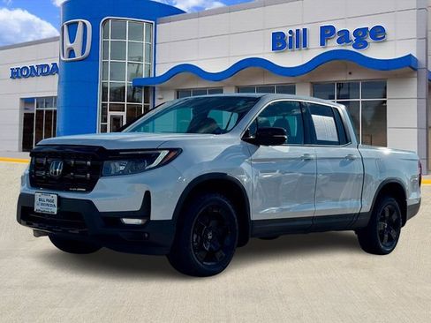 Certified 2025 Honda Ridgeline Black Edition image 2