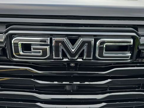 New 2026 GMC Terrain Elevation w/ Elevation Premium Package AWD/4WD image 32