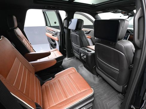 Used 2024 GMC Yukon Denali Ultimate AWD/4WD image 58