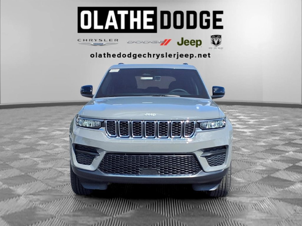 New 2027 Jeep Grand Cherokee Laredo X AWD/4WD image 28