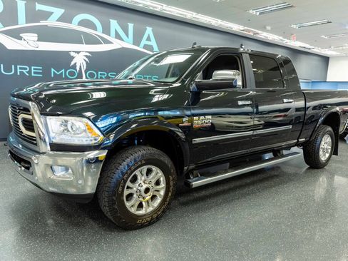 Used 2018 RAM 2500 Laramie image 2