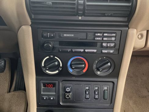 Used 1998 BMW Z3 1.9 RWD image 18
