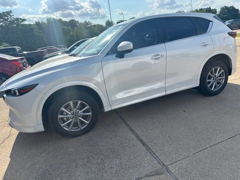Used 2024 MAZDA CX-5 AWD 2.5 S w/ Select Package image 4