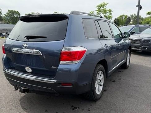Used 2013 Toyota Highlander SE AWD/4WD image 3