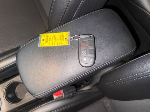 Used 2019 Jeep Compass Latitude AWD/4WD image 31
