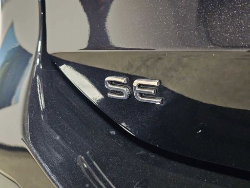 New 2026 Volkswagen Tiguan SE AWD/4WD image 15
