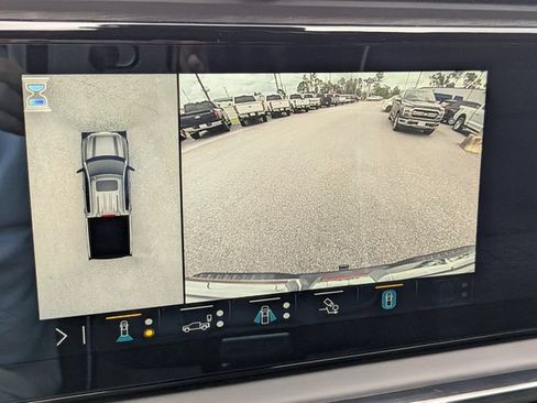 Used 2023 GMC Sierra 1500 AT4X AWD/4WD image 21