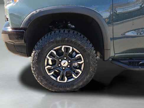 New 2025 Chevrolet Silverado 1500 ZR2 image 10