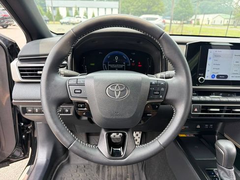 Certified 2025 Toyota Camry SE w/ Convenience Package FWD image 15