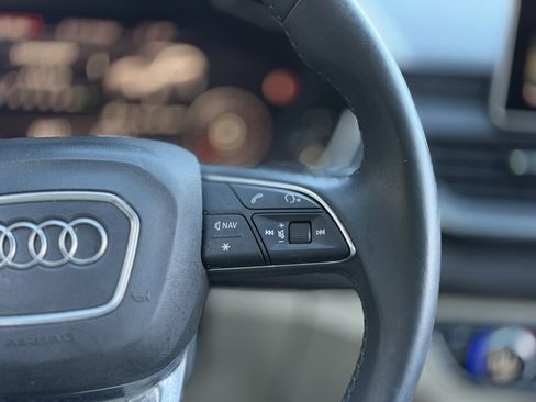 Used 2019 Audi Q5 Prestige w/ Prestige Package image 46