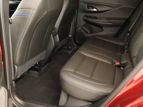 Used 2024 Buick Envista Sport Touring w/ Convenience I Package FWD image 27