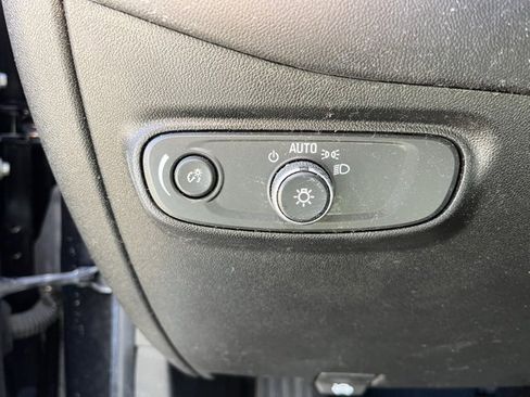 Used 2020 Chevrolet Equinox LT image 6