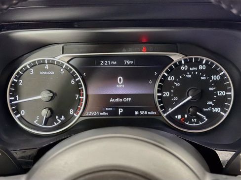 Used 2024 Nissan Pathfinder SV w/ SV Premium Package AWD/4WD image 12