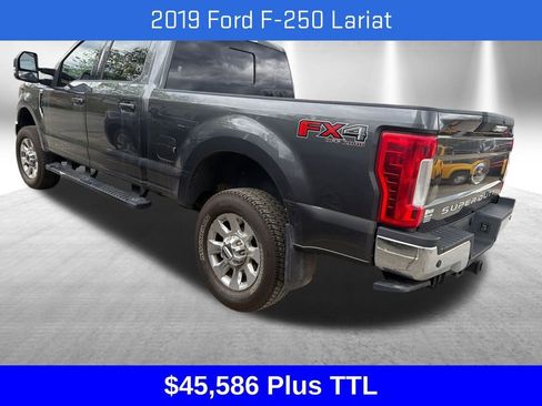 Used 2019 Ford F250 Lariat w/ Lariat Value Package AWD/4WD image 2