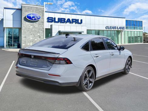 Used 2025 Honda Accord Sport image 6