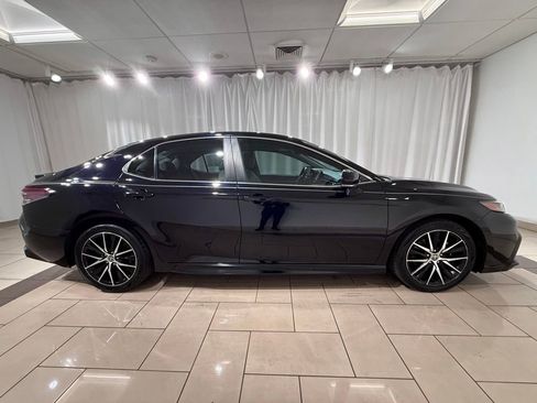 Certified 2024 Toyota Camry SE image 6